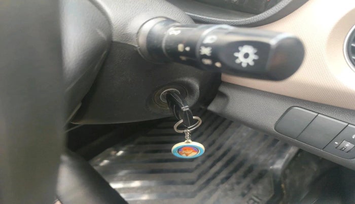 2016 Hyundai Grand i10 SPORTZ 1.2 KAPPA VTVT, Petrol, Manual, 31,150 km, interior