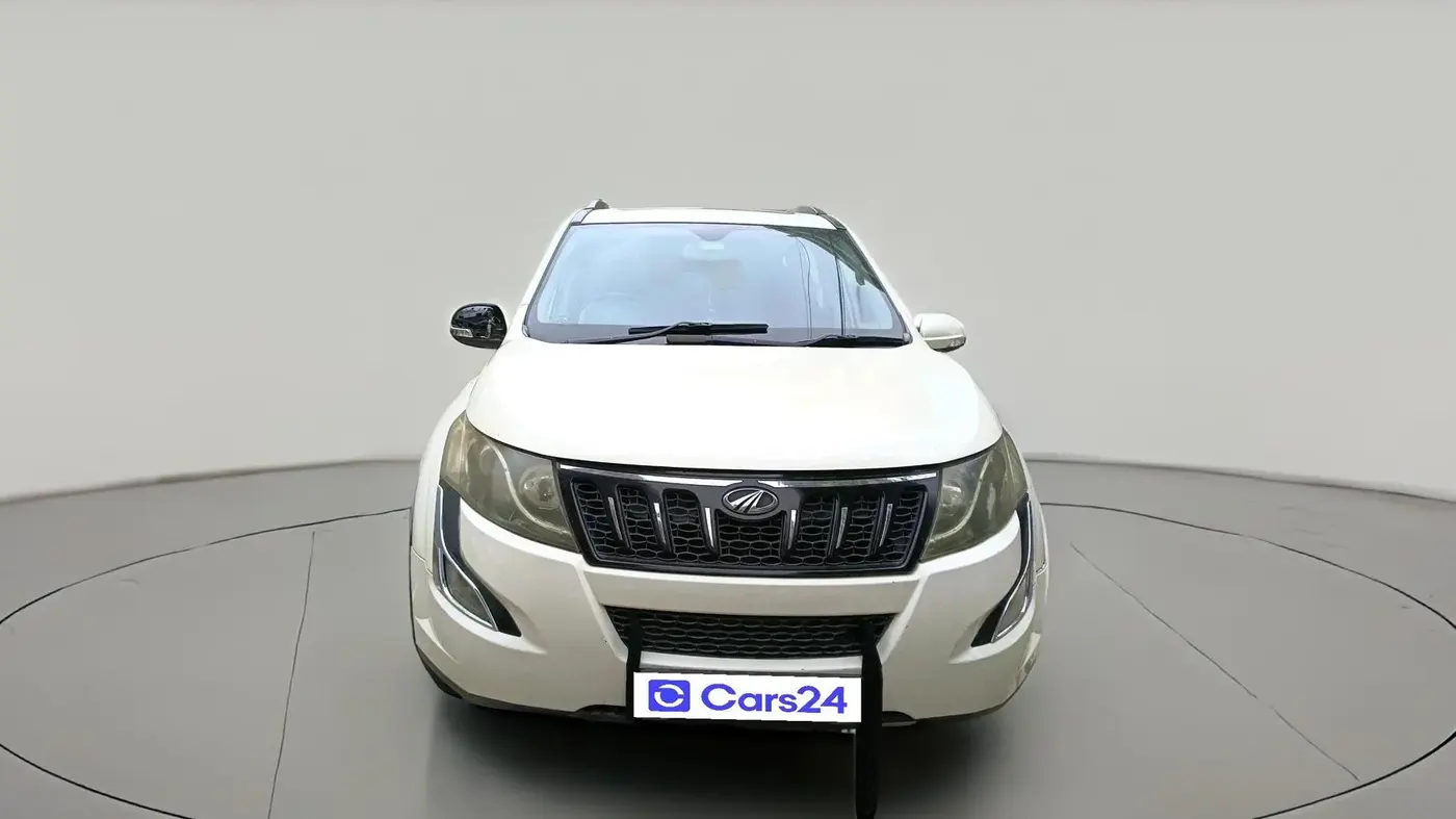 2016 Mahindra XUV500 W10 AT, Diesel, Automatic, 1,59,200 km, exterior