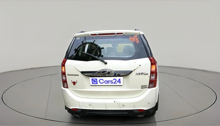 2016 Mahindra XUV500 W10 AT, Diesel, Automatic, 1,58,916 km, exterior