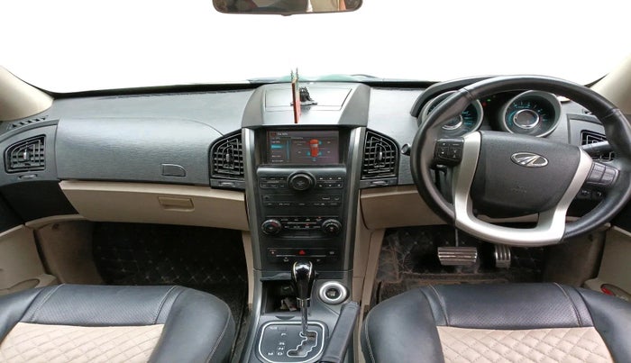 2016 Mahindra XUV500 W10 AT, Diesel, Automatic, 1,58,916 km, interior