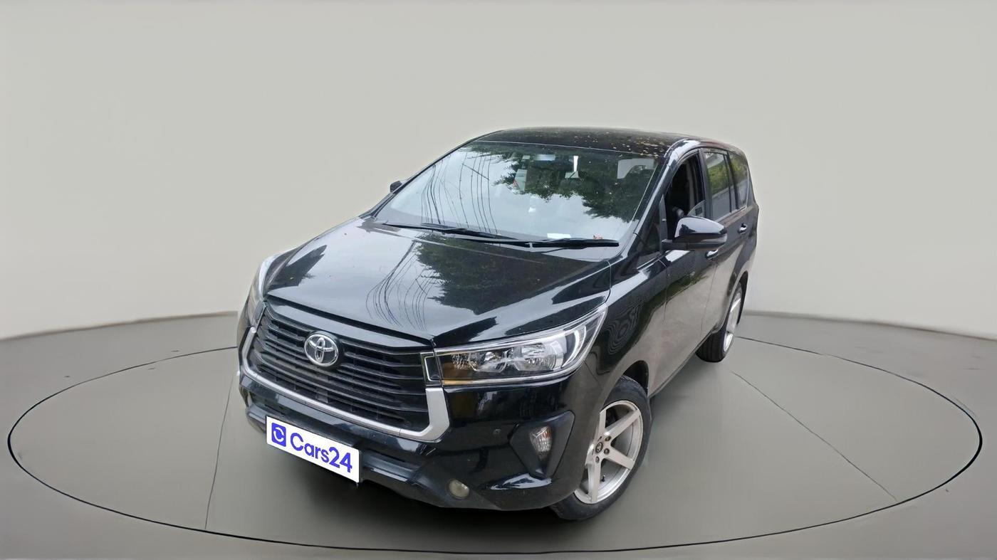 2022 Toyota Innova Crysta 2.4 G 8 STR, Diesel, Manual, 37,482 km, exterior