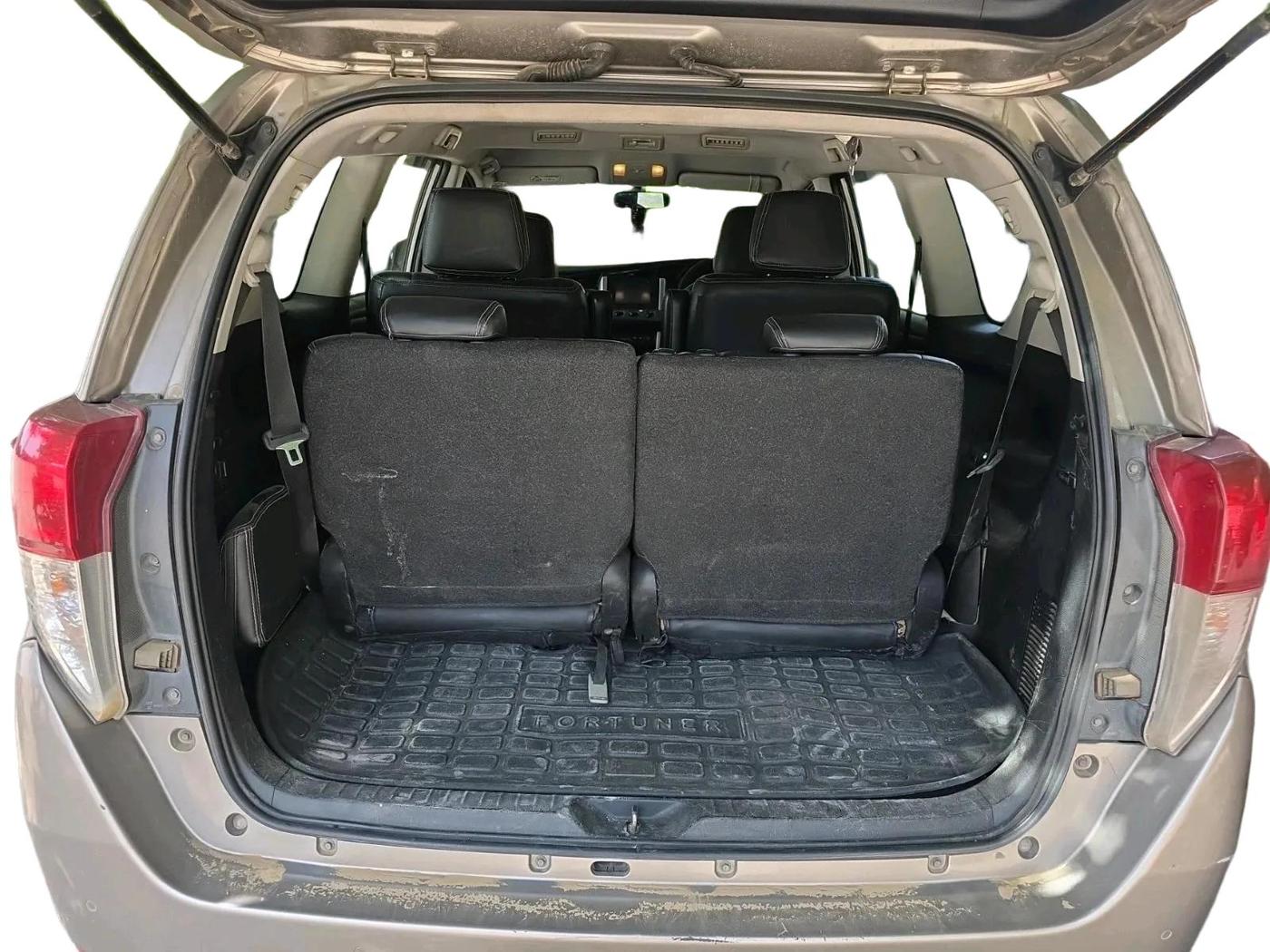 2020 Toyota Innova Crysta 2.4 GX 7 STR, Diesel, Manual, 2,67,086 km, exterior