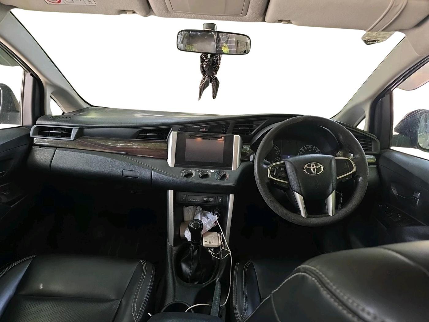 2020 Toyota Innova Crysta 2.4 GX 7 STR, Diesel, Manual, 2,67,086 km, interior
