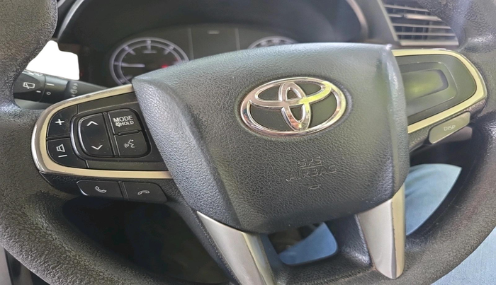 2020 Toyota Innova Crysta 2.4 GX 7 STR, Diesel, Manual, 2,67,086 km, interior