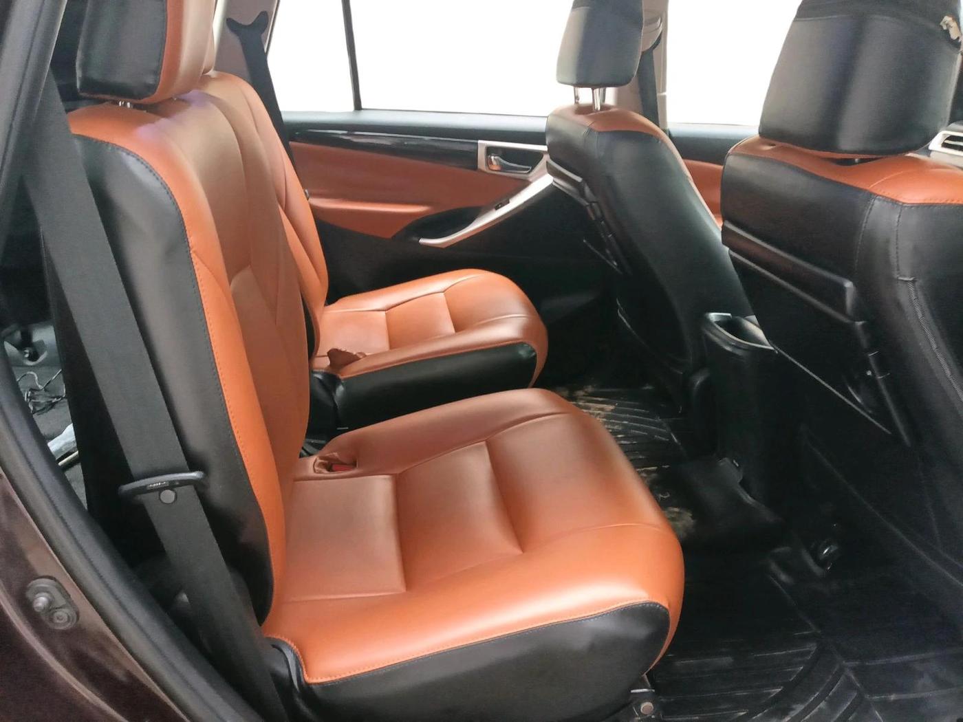 2017 Toyota Innova Crysta 2.4 VX 7 STR, Diesel, Manual, 88,545 km, interior