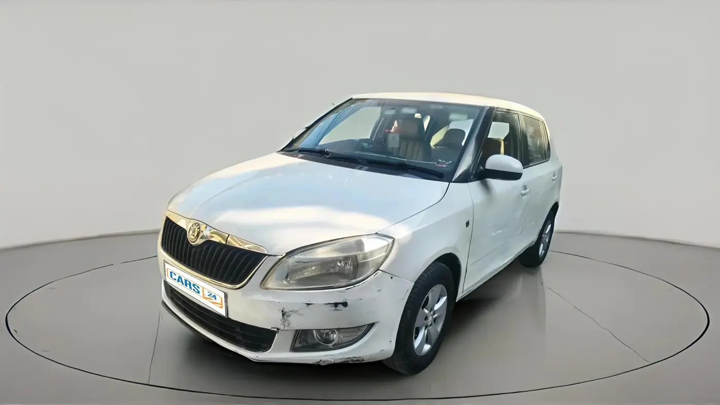 2011 Skoda Fabia ELEGANCE 1.2 TDI, Diesel, Manual, 1,05,000 km, exterior