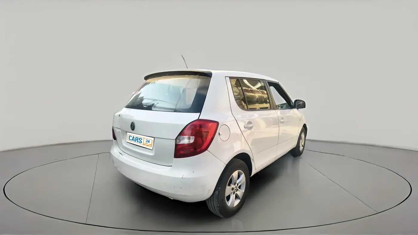 2011 Skoda Fabia ELEGANCE 1.2 TDI, Diesel, Manual, 1,05,000 km, exterior