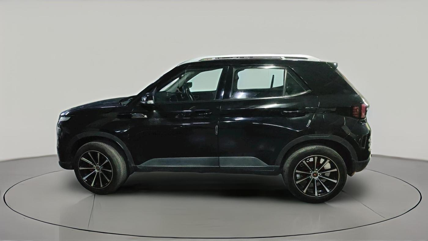 2024 Hyundai VENUE SX 1.2 PETROL, Petrol, Manual, 7,337 km, exterior