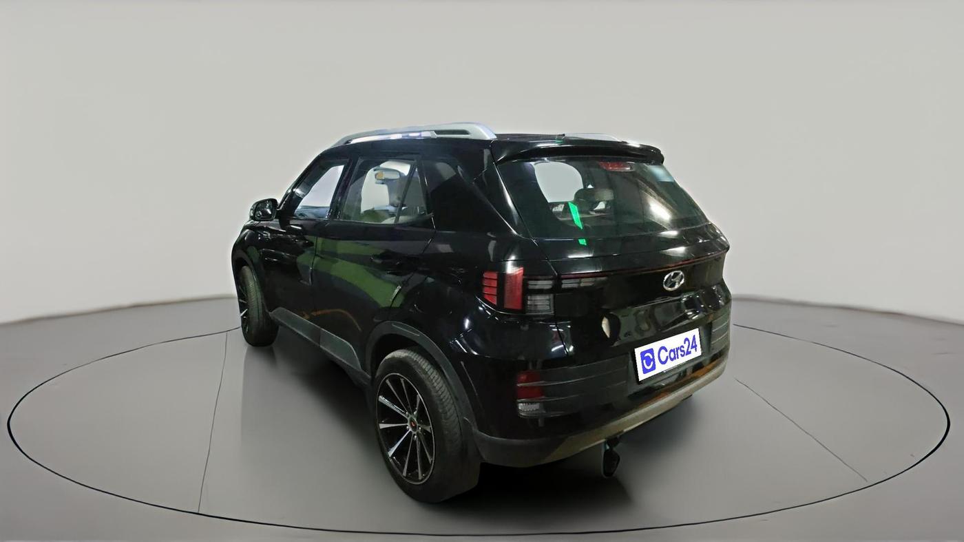 2024 Hyundai VENUE SX 1.2 PETROL, Petrol, Manual, 7,337 km, exterior
