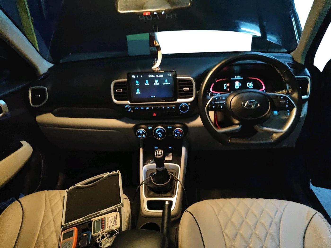2024 Hyundai VENUE SX 1.2 PETROL, Petrol, Manual, 7,337 km, interior
