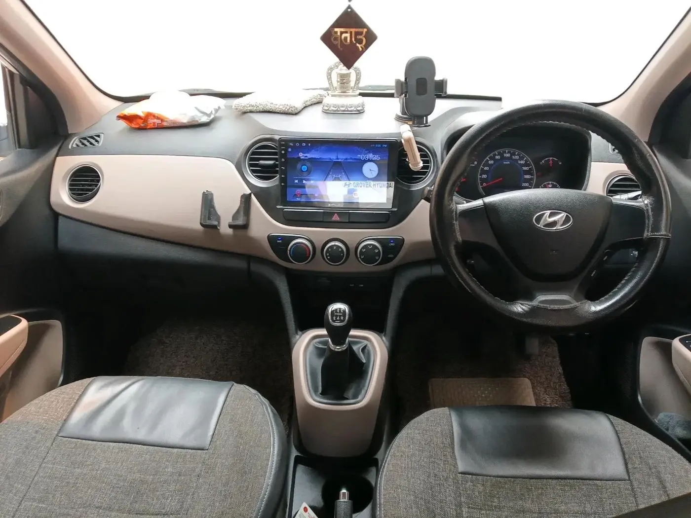 2014 Hyundai Grand i10 SPORTZ 1.2 KAPPA VTVT, Petrol, Manual, 78,228 km, interior