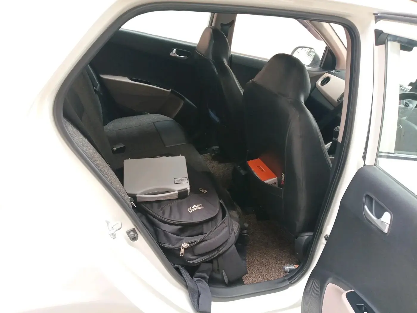 2014 Hyundai Grand i10 SPORTZ 1.2 KAPPA VTVT, Petrol, Manual, 78,228 km, interior