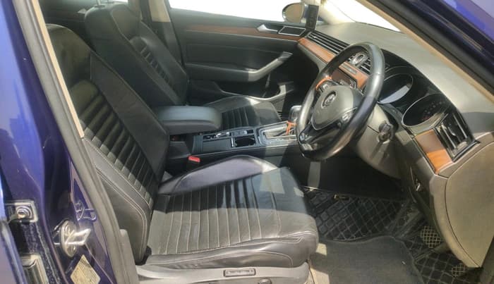 2018 Volkswagen Passat HIGHLINE DSG, Diesel, Automatic, 95,892 km, interior