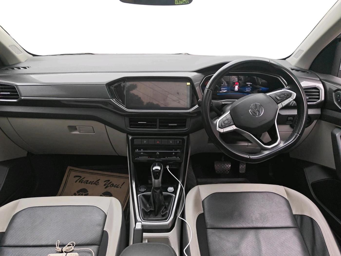 2023 Volkswagen TAIGUN TOPLINE 1.0 TSI AT, Petrol, Automatic, 19,850 km, interior
