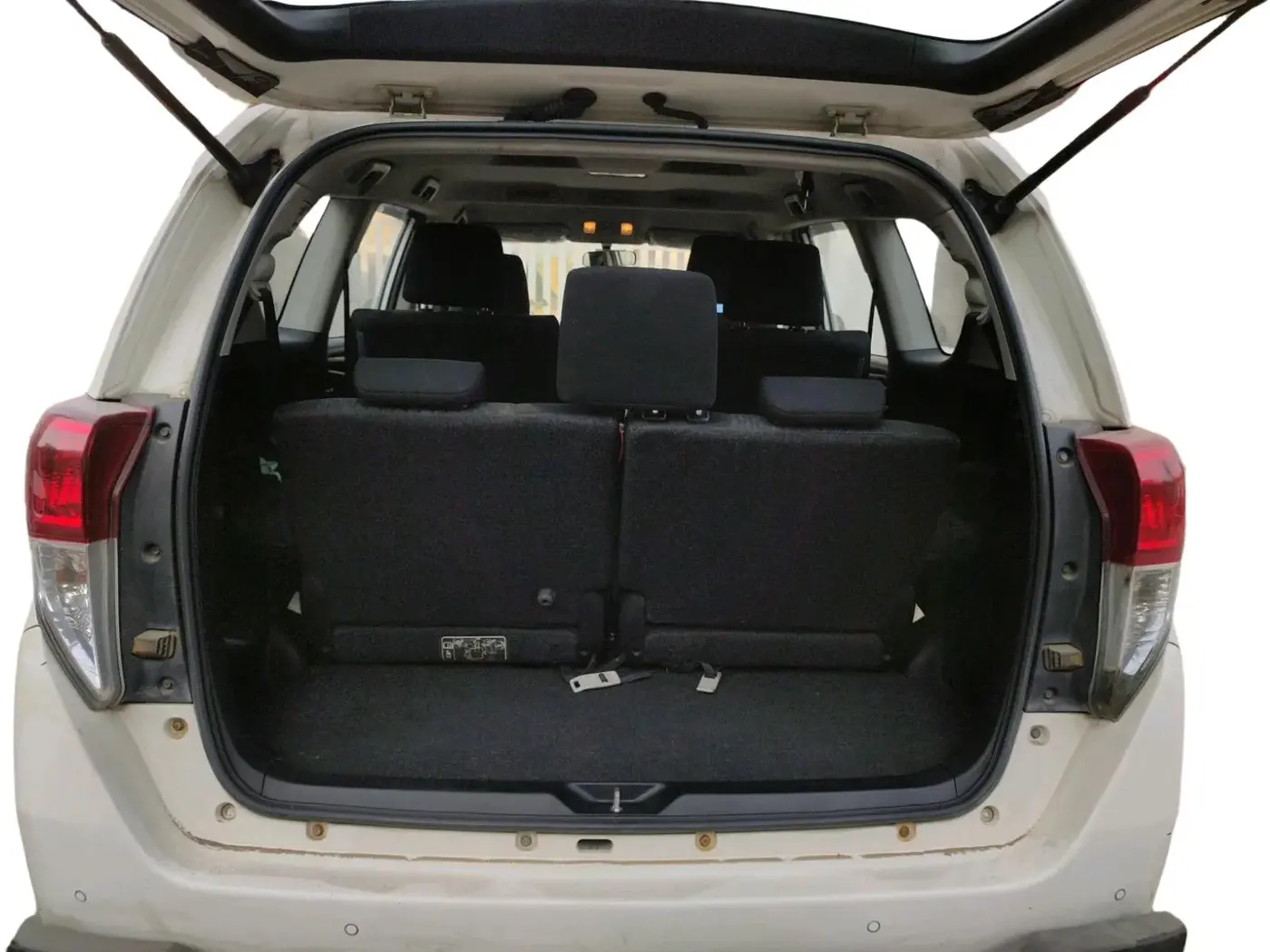 2022 Toyota Innova Crysta 2.4 G 7 STR, Diesel, Manual, 44,160 km, exterior