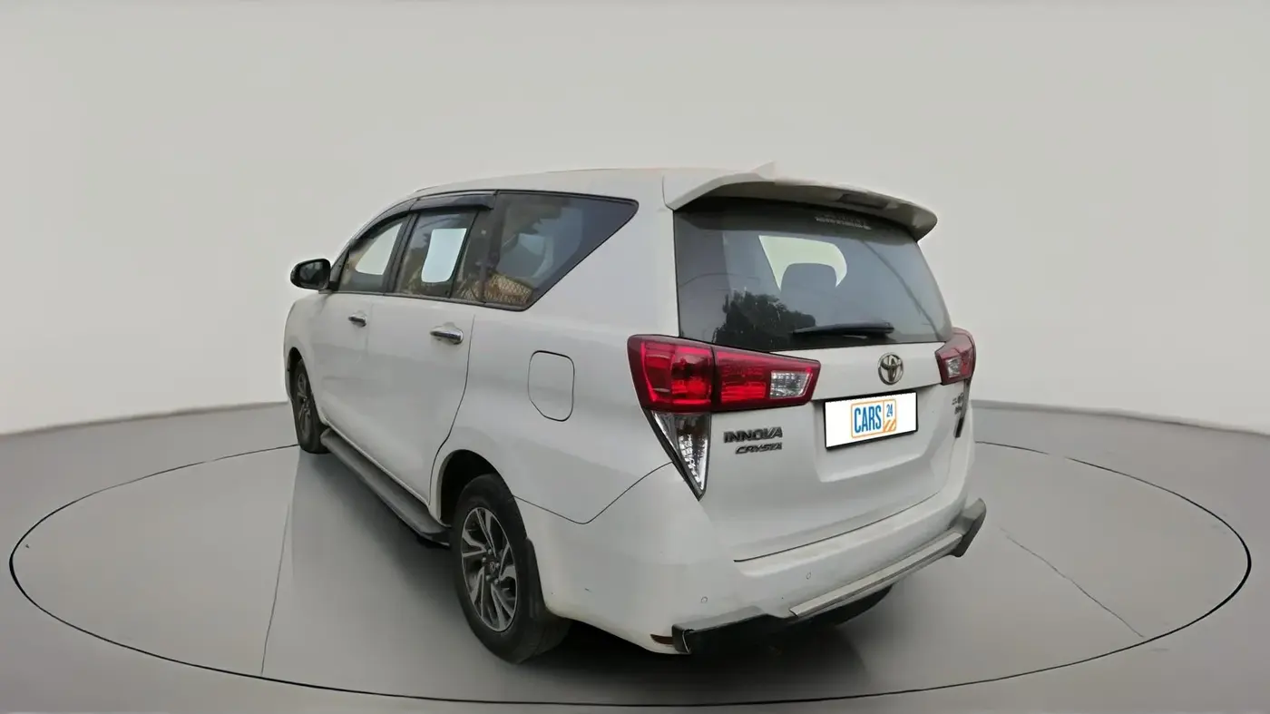 2022 Toyota Innova Crysta 2.4 G 7 STR, Diesel, Manual, 44,160 km, exterior