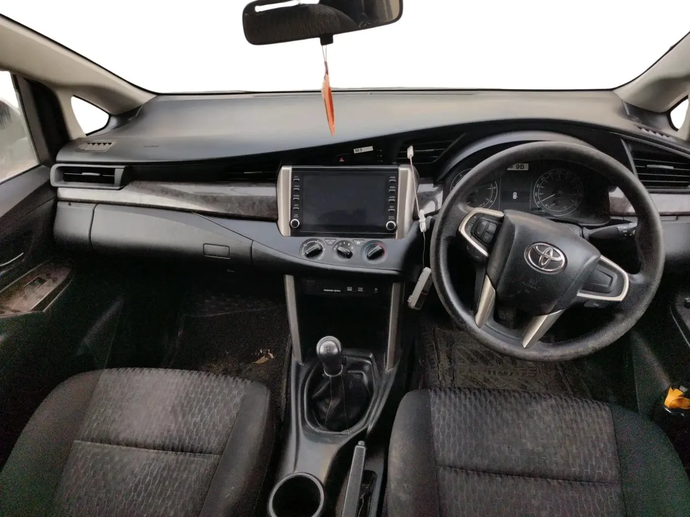 2022 Toyota Innova Crysta 2.4 G 7 STR, Diesel, Manual, 44,160 km, interior