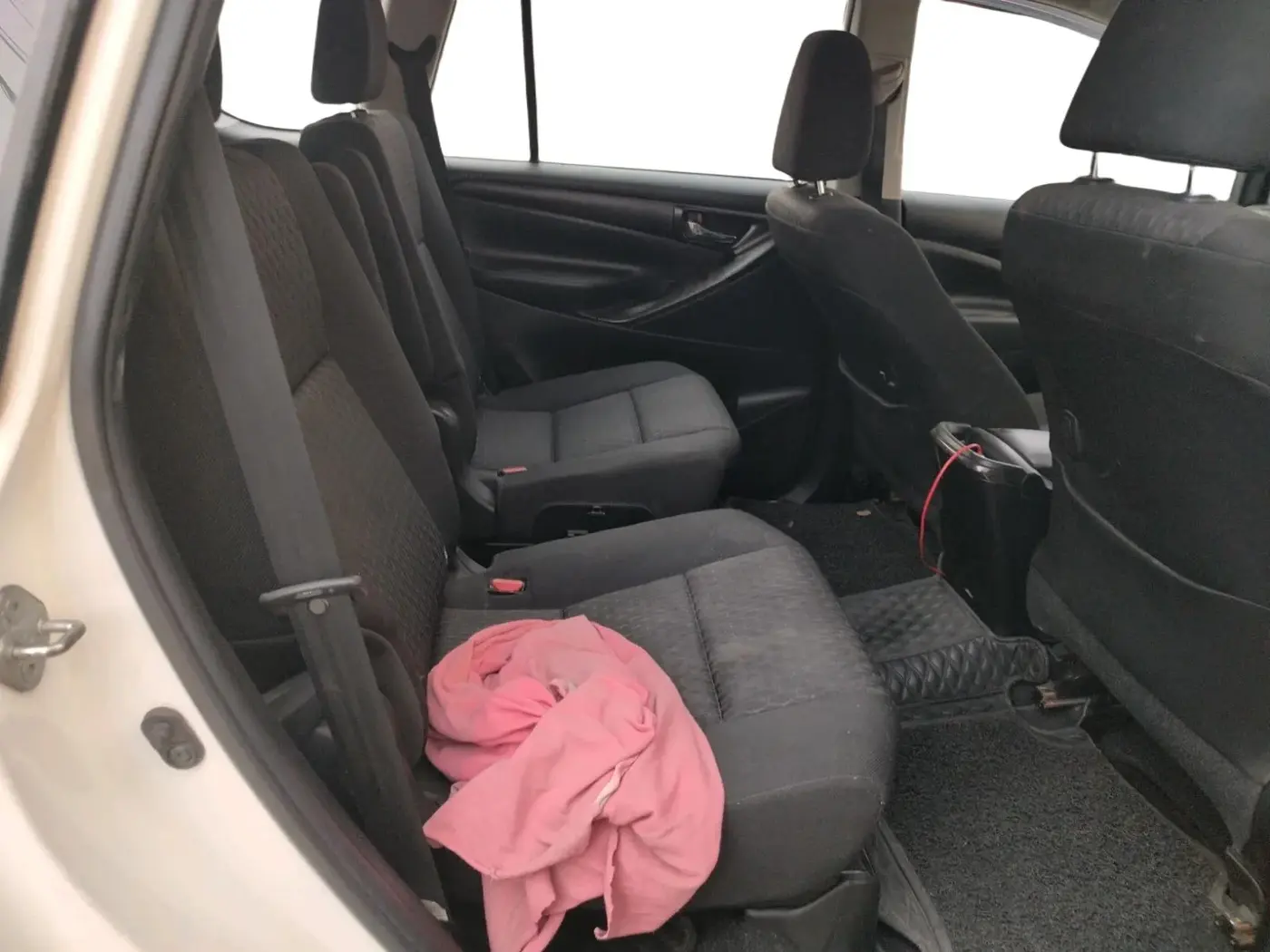 2022 Toyota Innova Crysta 2.4 G 7 STR, Diesel, Manual, 44,160 km, interior