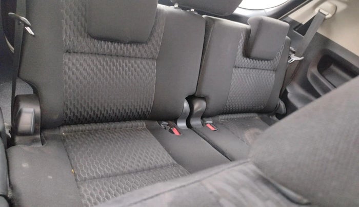 2022 Toyota Innova Crysta 2.4 G 7 STR, Diesel, Manual, 44,160 km, interior