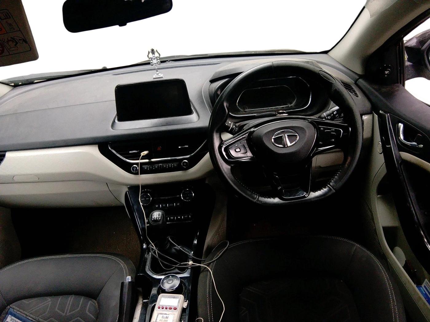 2020 Tata NEXON XZ PLUS (O) PETROL, Petrol, Manual, 91,961 km, interior