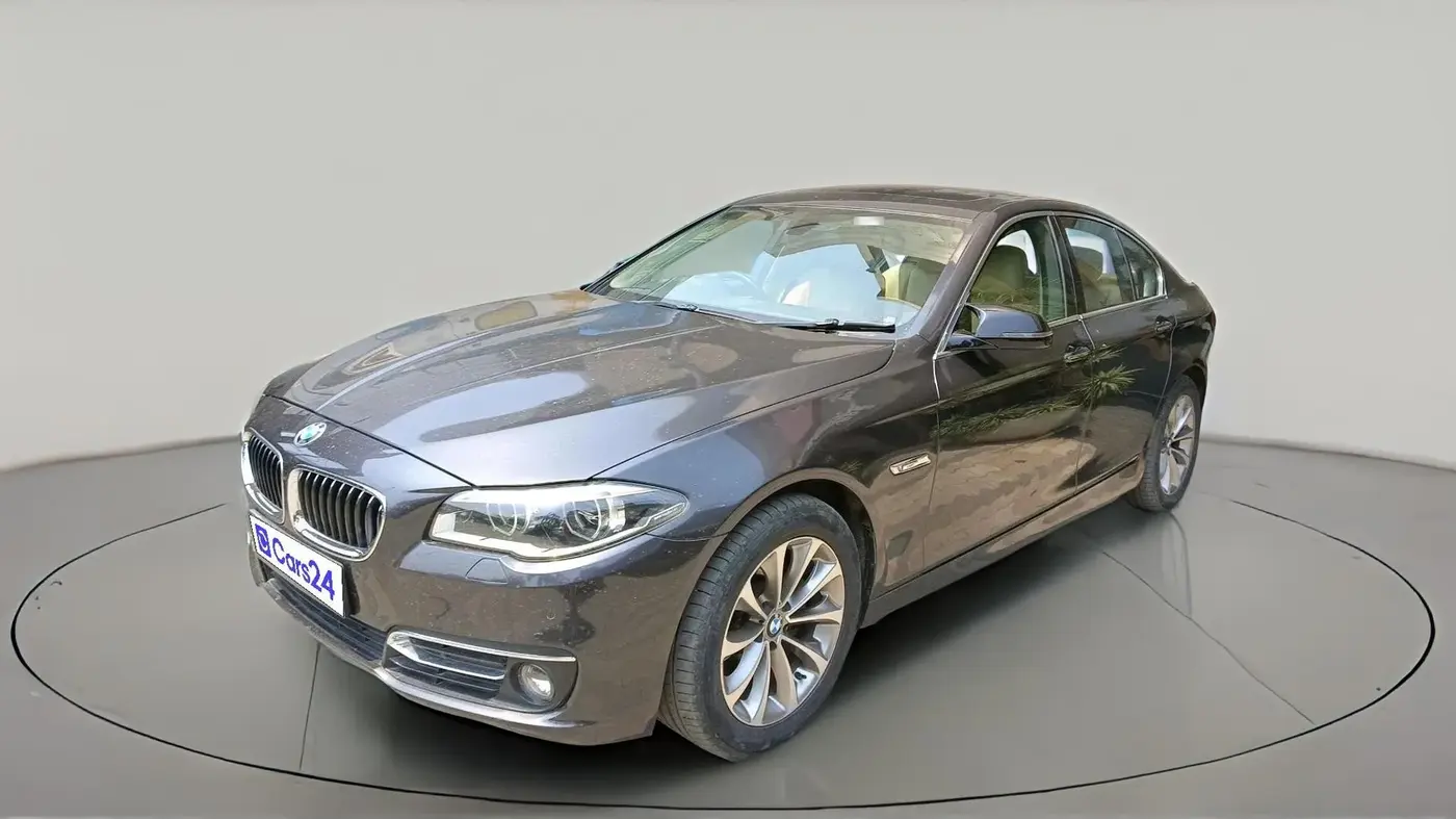 2016 BMW 5 Series 520 D SPORTSLINE, Diesel, Automatic, 57,374 km, exterior