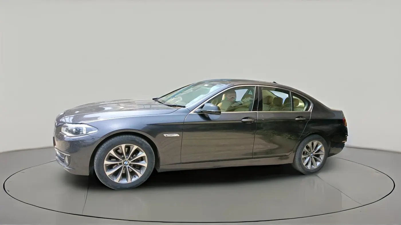 2016 BMW 5 Series 520 D SPORTSLINE, Diesel, Automatic, 57,374 km, exterior
