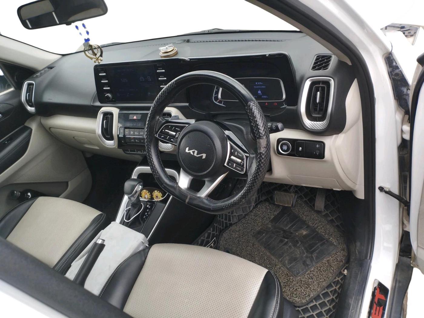 2022 KIA SONET HTX ANNIVERSARY EDITION 1.5 AT, Diesel, Automatic, 25,982 km, interior