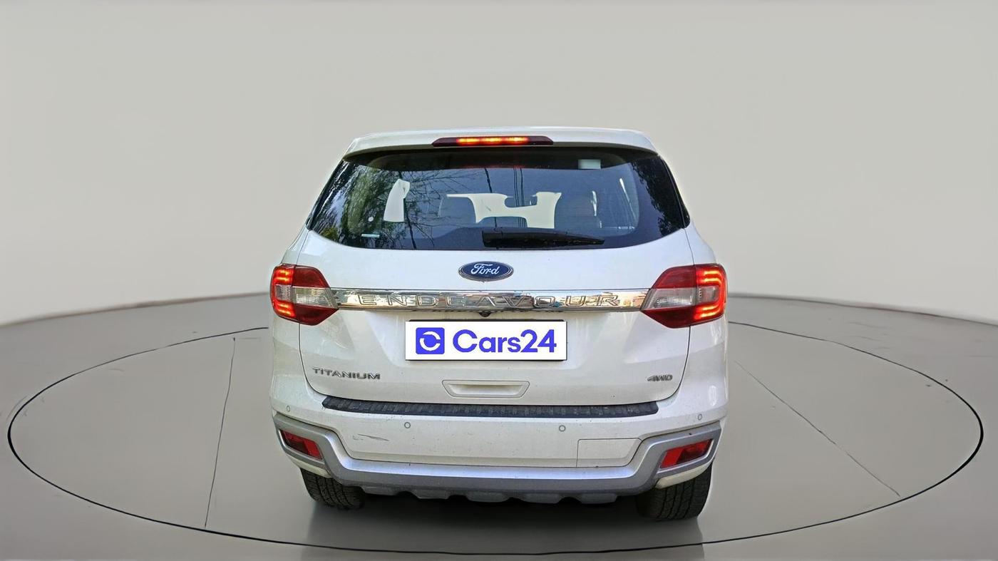 2016 Ford Endeavour TITANIUM 3.2 4X4 AT, Diesel, Automatic, 1,02,269 km, exterior