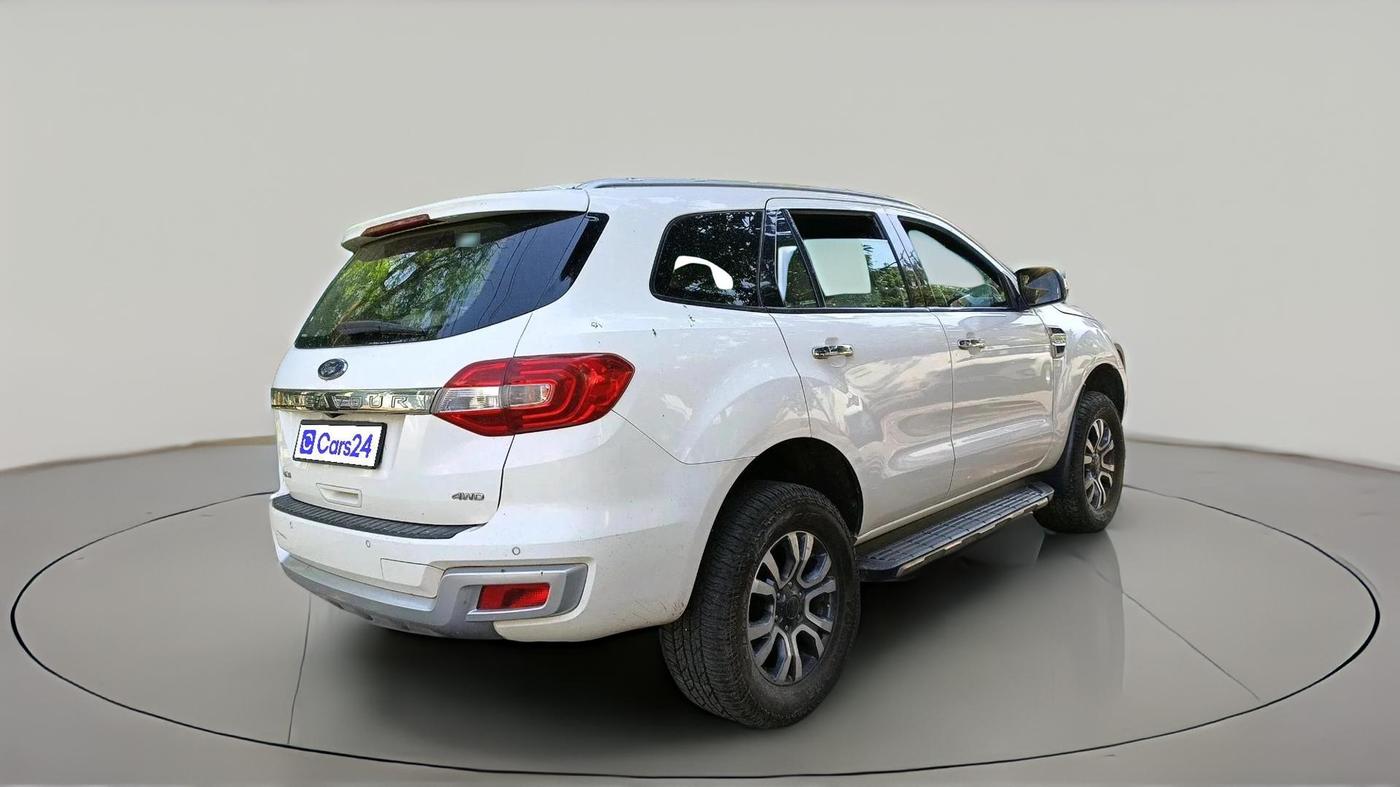 2016 Ford Endeavour TITANIUM 3.2 4X4 AT, Diesel, Automatic, 1,02,269 km, exterior