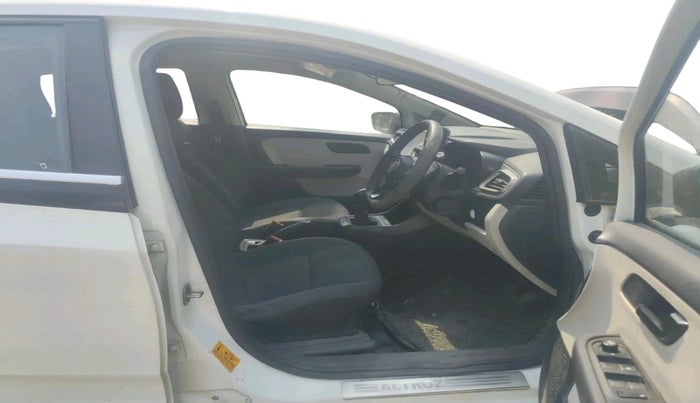 2021 Tata ALTROZ XT DIESEL, Diesel, Manual, 67,547 km, interior