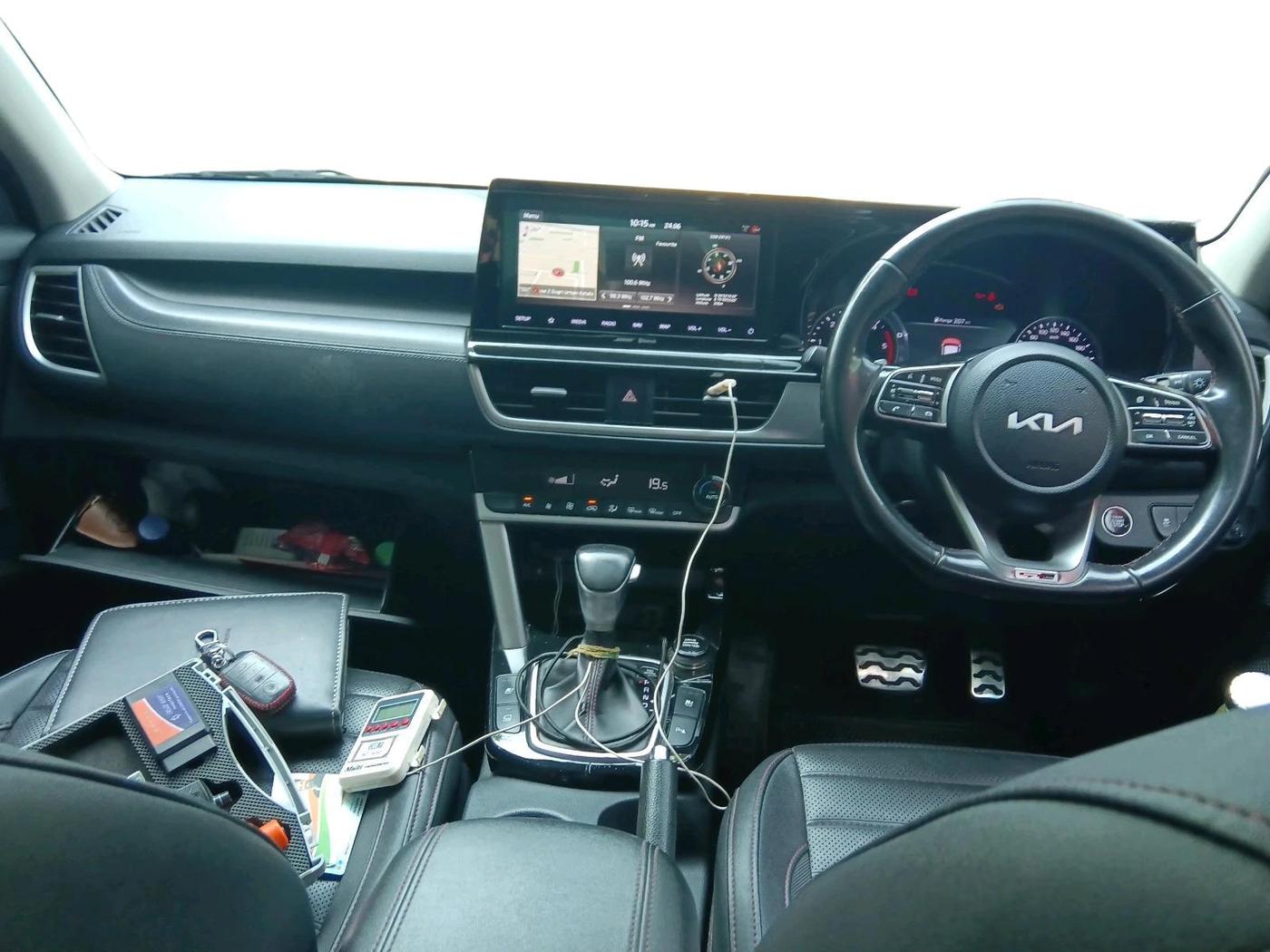 2021 KIA SELTOS GTX PLUS AT 1.5 DIESEL, Diesel, Automatic, 1,39,301 km, interior