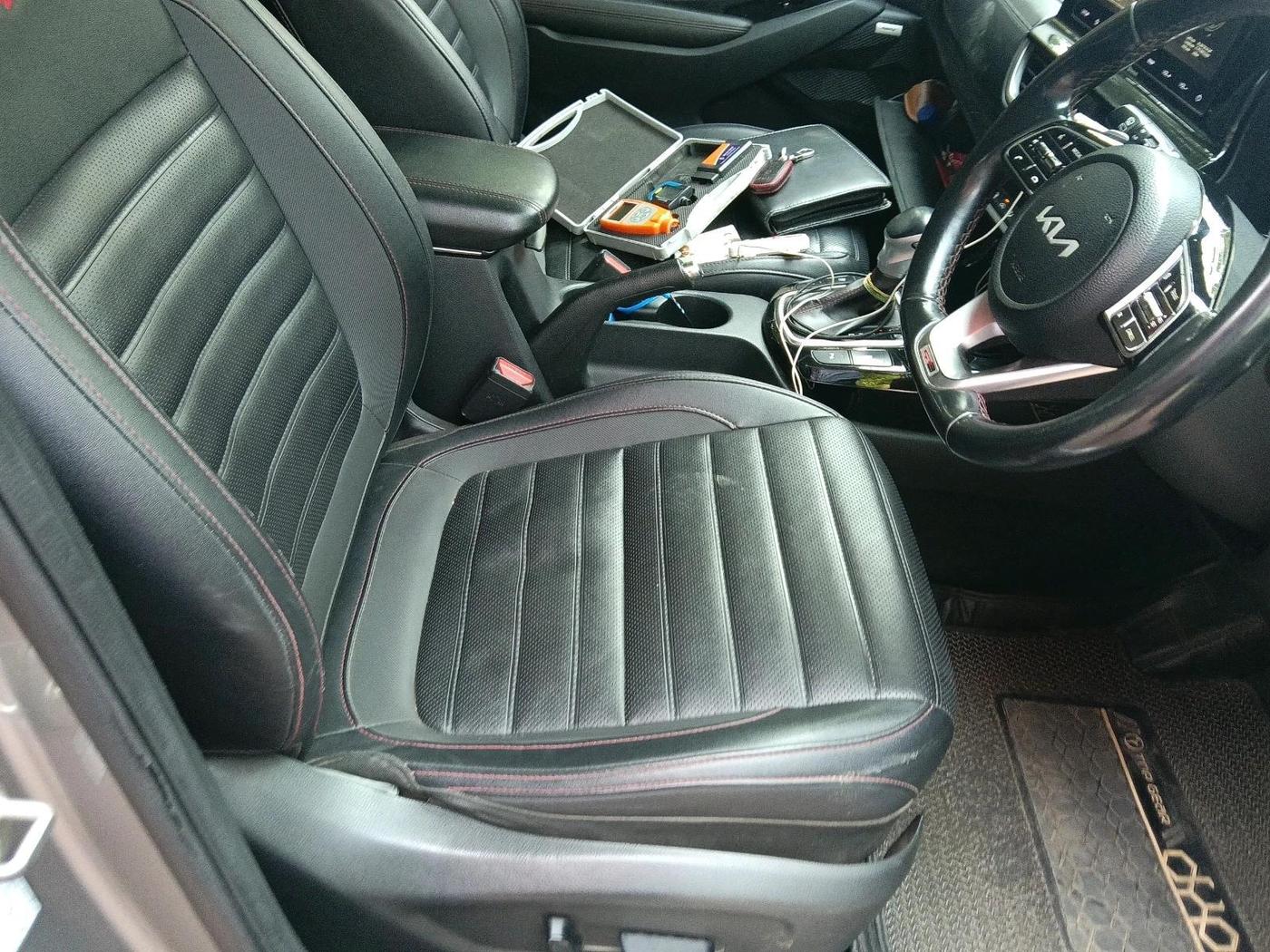 2021 KIA SELTOS GTX PLUS AT 1.5 DIESEL, Diesel, Automatic, 1,39,301 km, interior