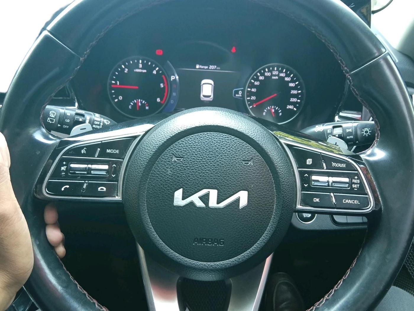 2021 KIA SELTOS GTX PLUS AT 1.5 DIESEL, Diesel, Automatic, 1,39,301 km, interior