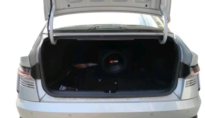 2023 Hyundai Verna SX 1.5 l MPI, Petrol, Manual, 13,556 km, exterior