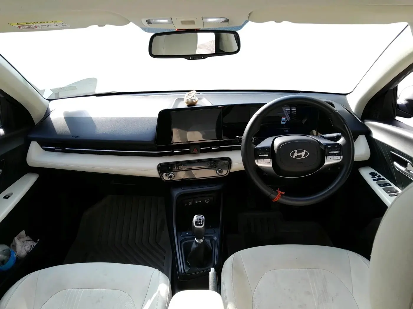 2023 Hyundai Verna SX 1.5 l MPI, Petrol, Manual, 13,556 km, interior