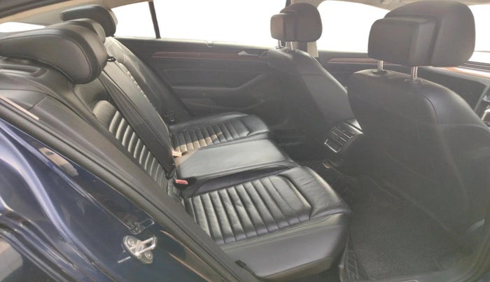 2018 Volkswagen Passat HIGHLINE DSG, Diesel, Automatic, 92,568 km, interior