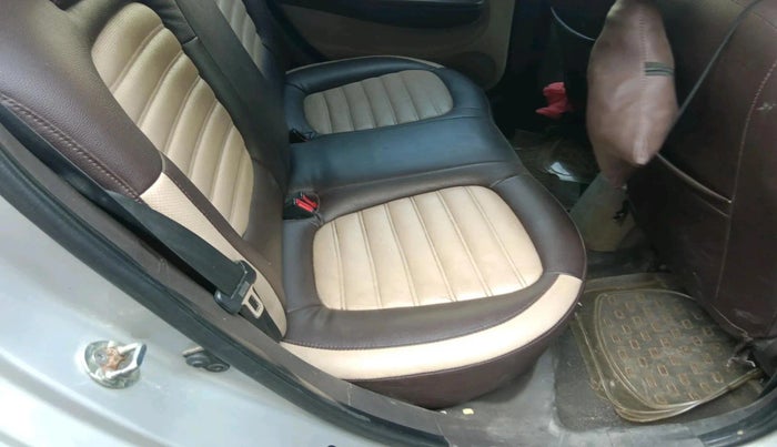 2011 Hyundai i20 MAGNA 1.2, CNG, Manual, 68,003 km, interior