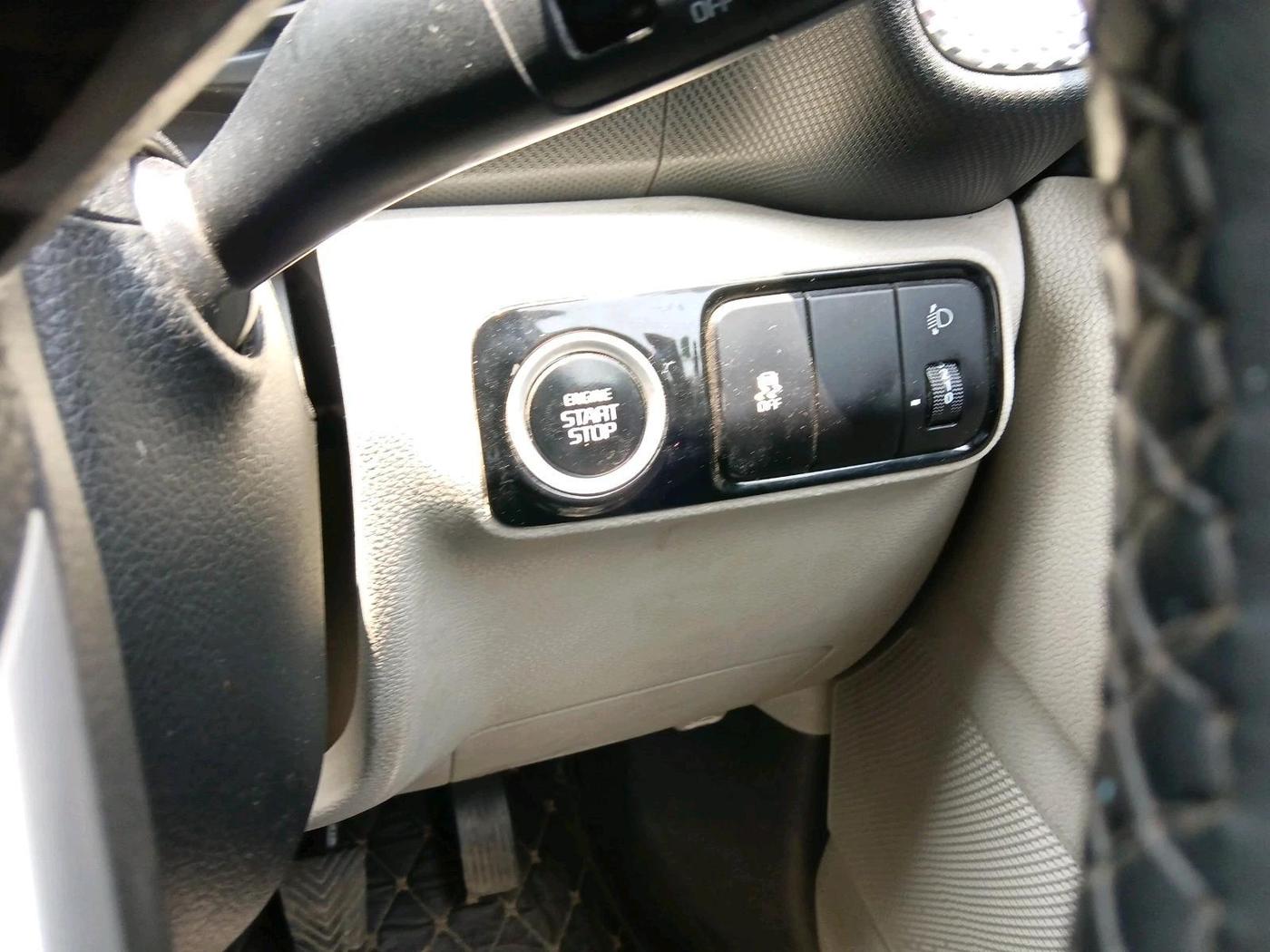 2023 KIA SONET HTX 1.0 TURBO PETROL IMT, Petrol, Manual, 46,755 km, interior