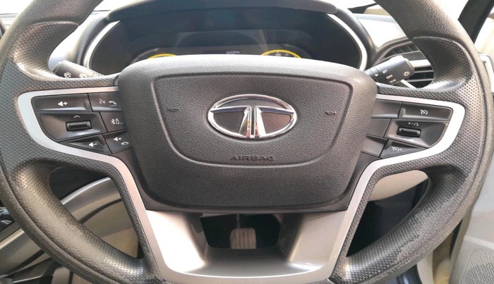 2023 Tata Safari XT PLUS, Diesel, Manual, 64,899 km, interior