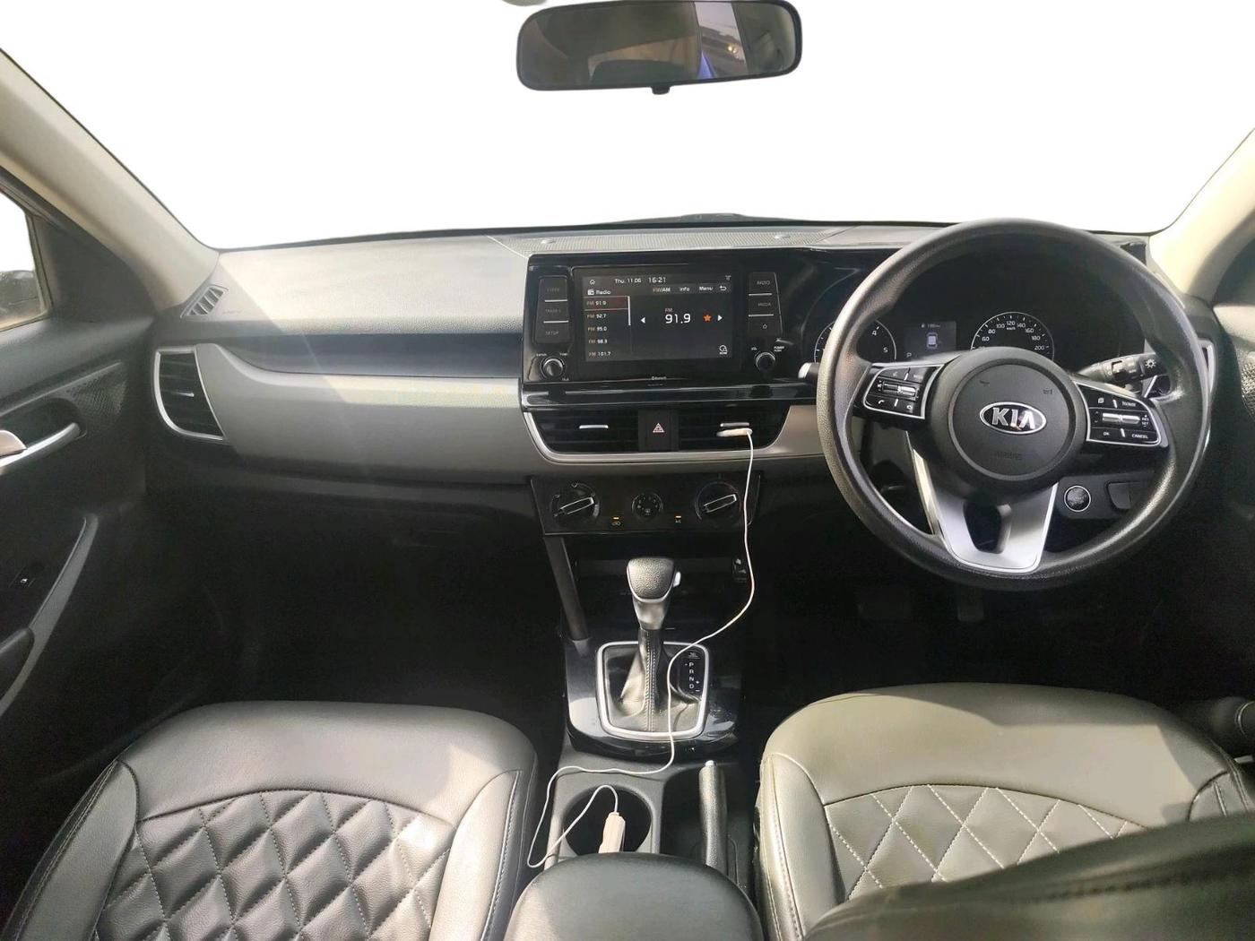 2020 KIA SELTOS HTK PLUS AT 1.5 DIESEL, Diesel, Automatic, 1,08,366 km, interior