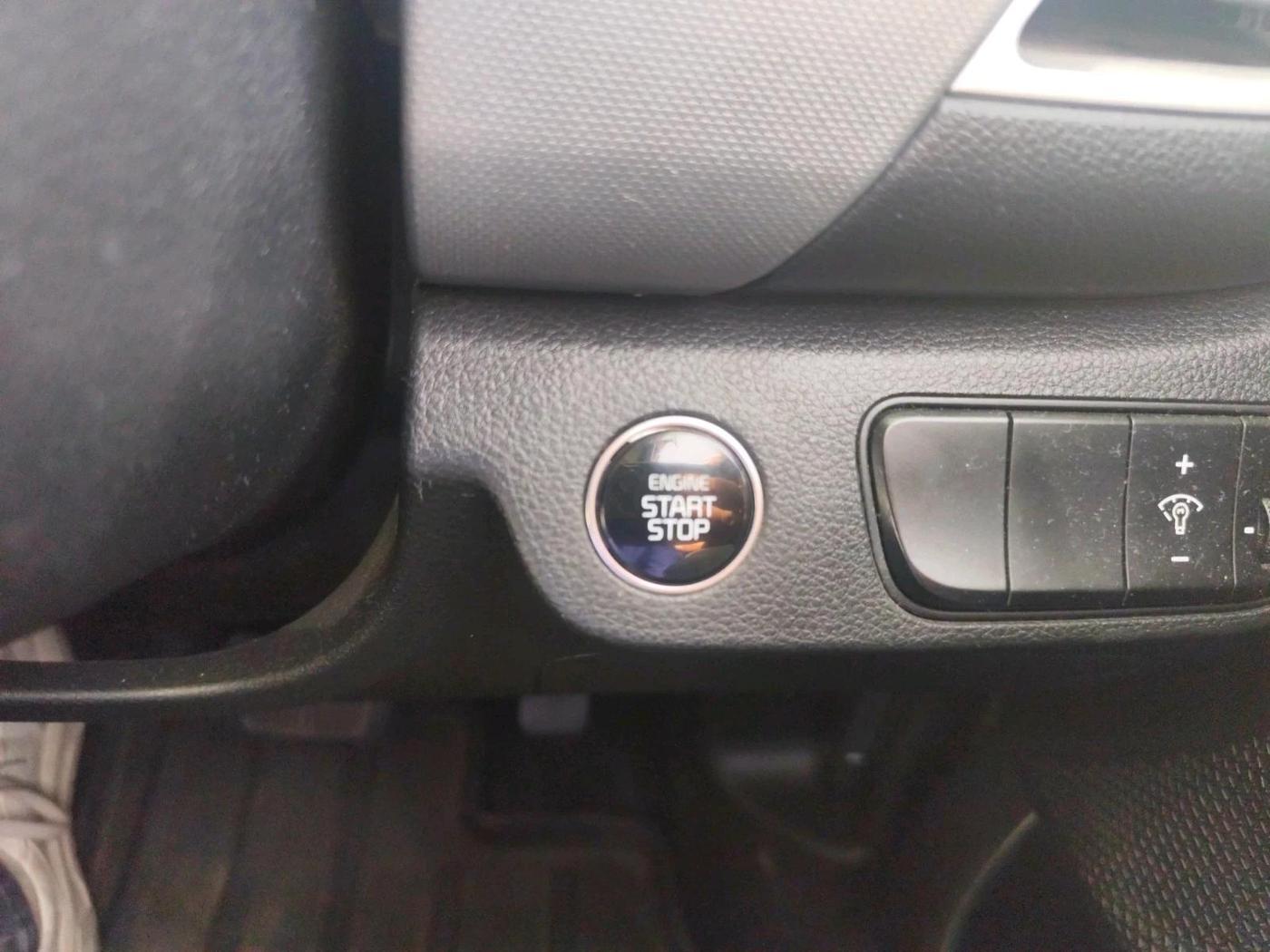 2020 KIA SELTOS HTK PLUS AT 1.5 DIESEL, Diesel, Automatic, 1,08,366 km, interior