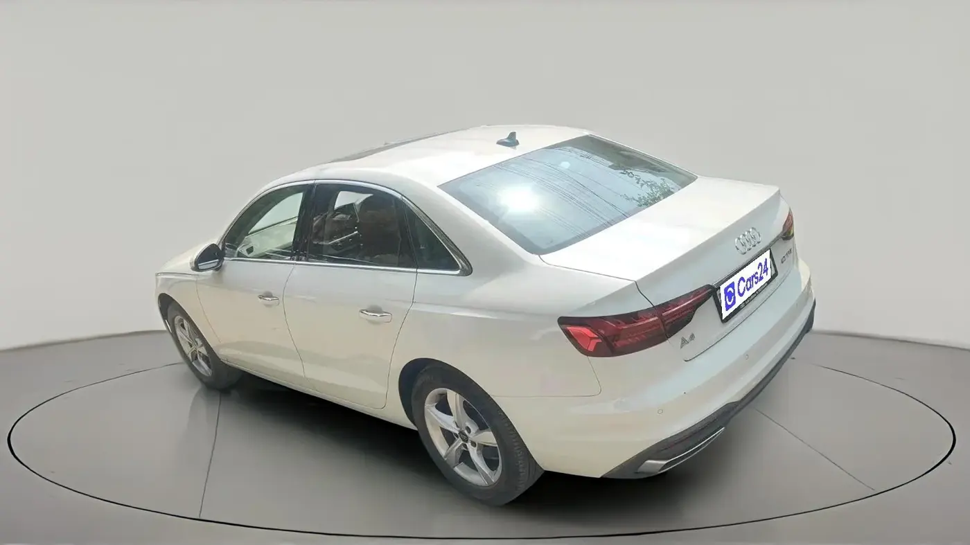 2024 Audi A4 40 TFSI Premium, Petrol, Automatic, 22,879 km, exterior