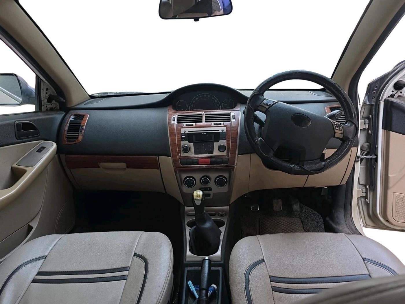 2011 Tata Indica Vista VX QUADRAJET, Diesel, Manual, 86,044 km, interior