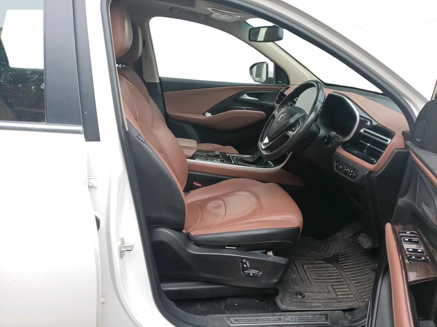 2023 MG HECTOR PLUS SHARP PRO 1.5 PETROL TURBO CVT 7 STR, Petrol, Automatic, 33,675 km, interior