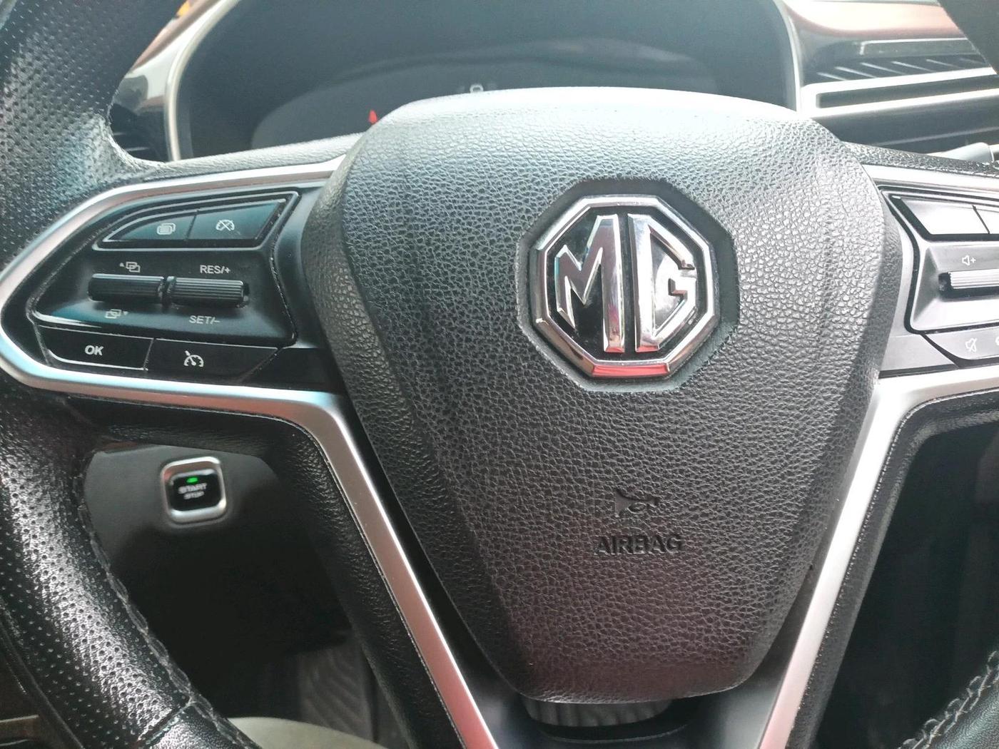 2023 MG HECTOR PLUS SHARP PRO 1.5 PETROL TURBO CVT 7 STR, Petrol, Automatic, 33,675 km, interior