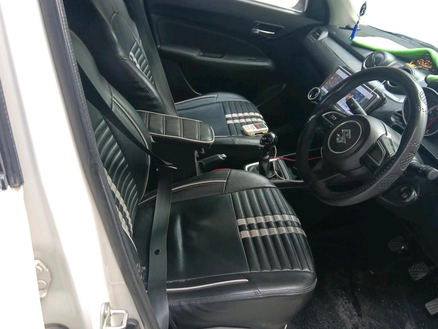 2020 Maruti Swift VXI, Petrol, Manual, 83,619 km, interior