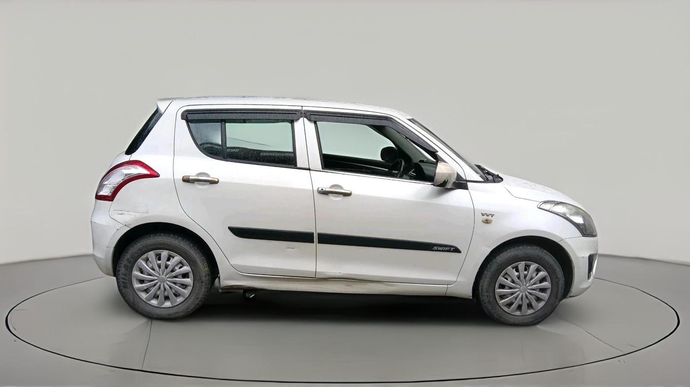 2015 Maruti Swift LXI, Petrol, Manual, 88,303 km, exterior