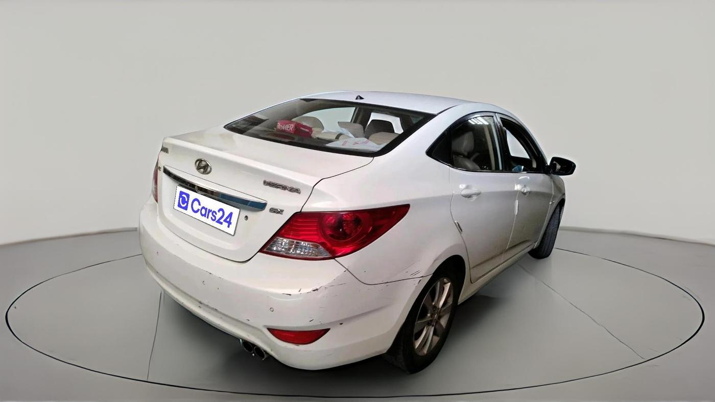 2012 Hyundai Verna FLUIDIC 1.6 CRDI SX, Diesel, Manual, 1,69,524 km, exterior