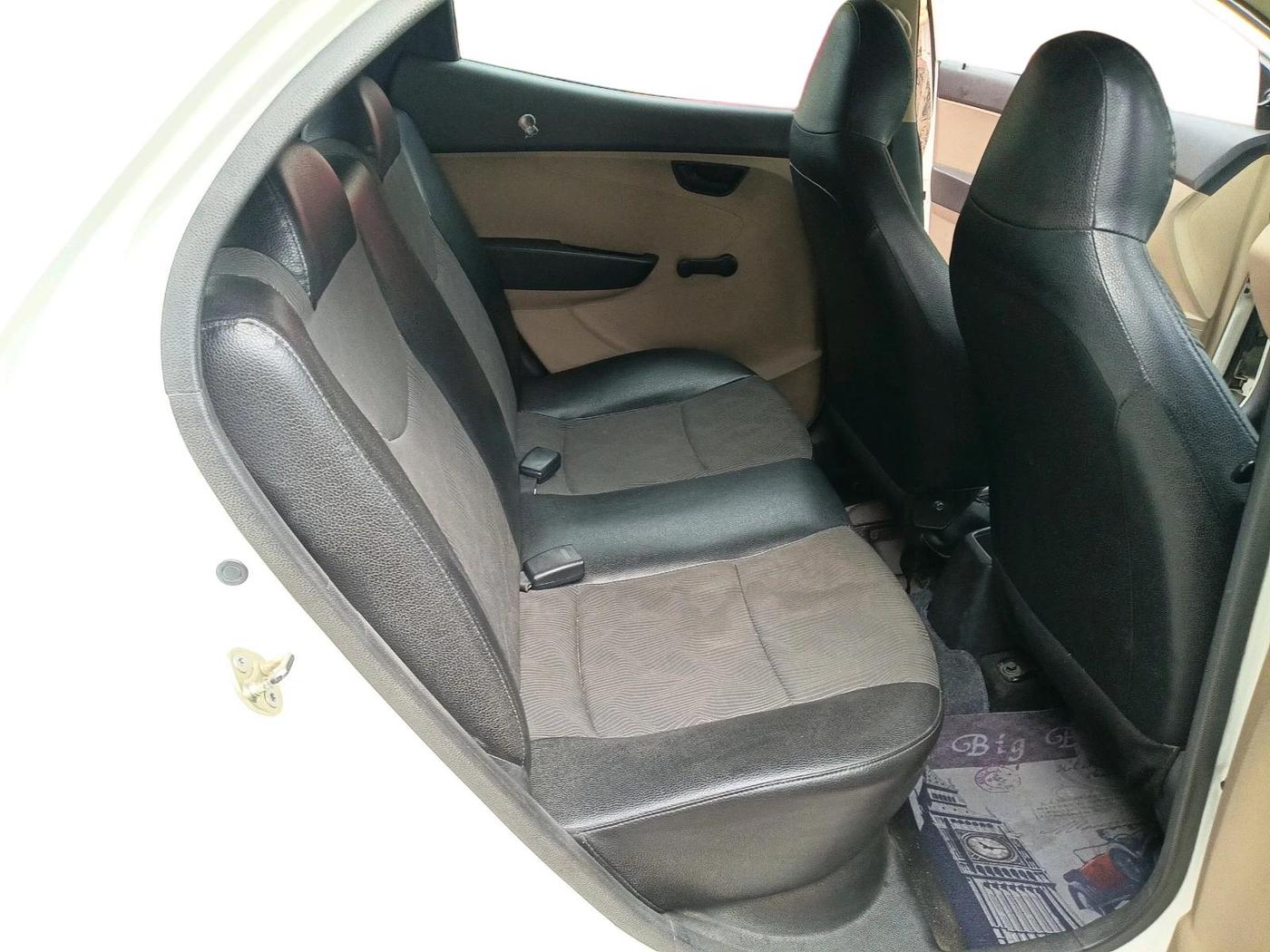 2011 Hyundai Eon ERA +, Petrol, Manual, 35,017 km, interior