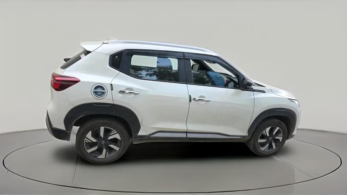 2025 Nissan MAGNITE N-Connecta B4D 1.0 Petrol MT, Petrol, Manual, 16,578 km, exterior